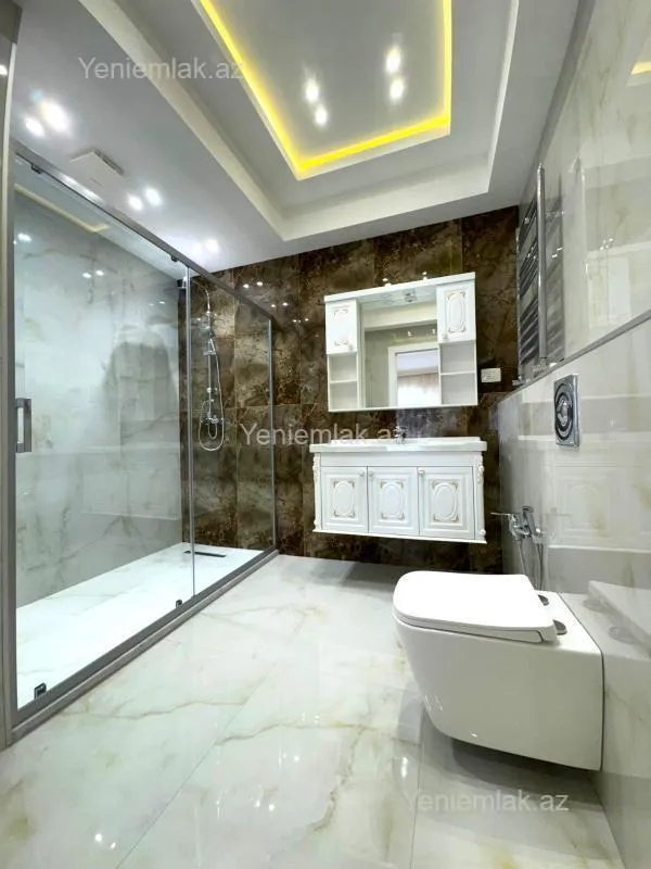 Satılır 4 otaqlı yeni tikili 225 m²