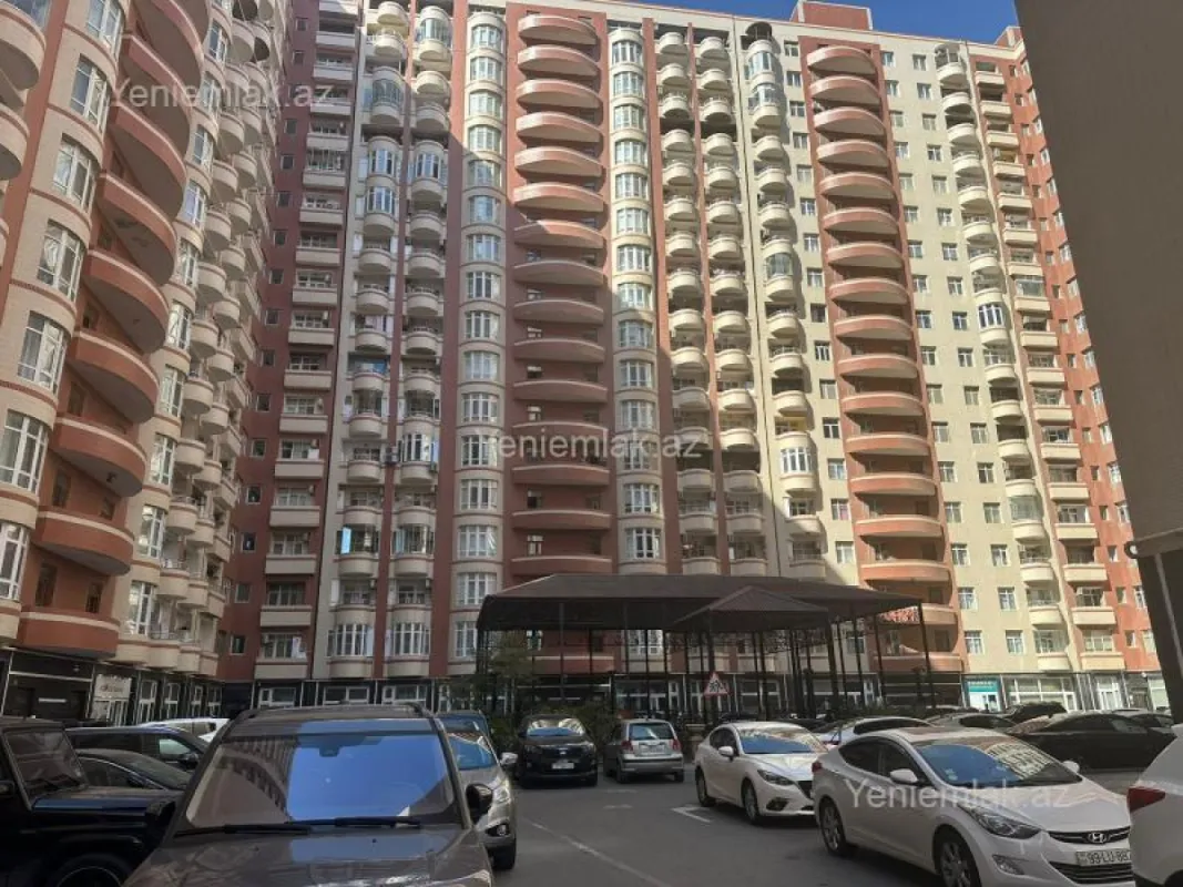 Satılır 4 otaqlı yeni tikili 165 m²