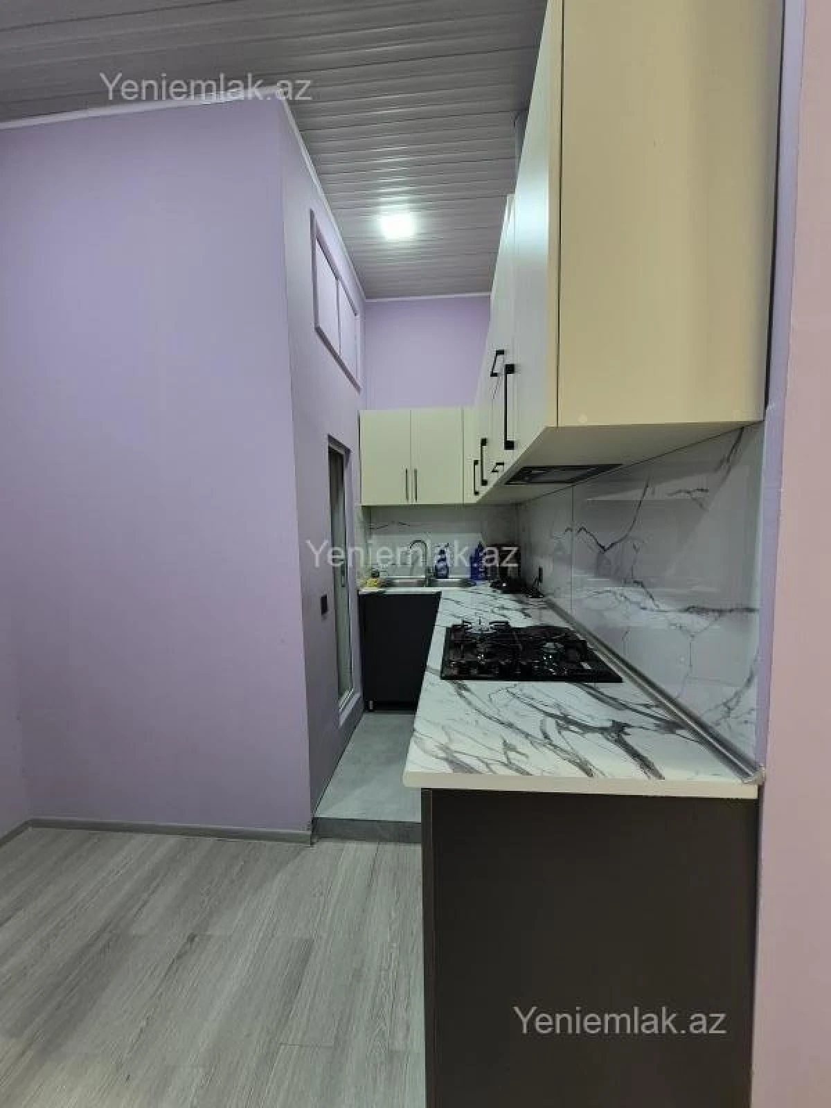 Satılır 2 otaqlı köhnə tikili 52 m²