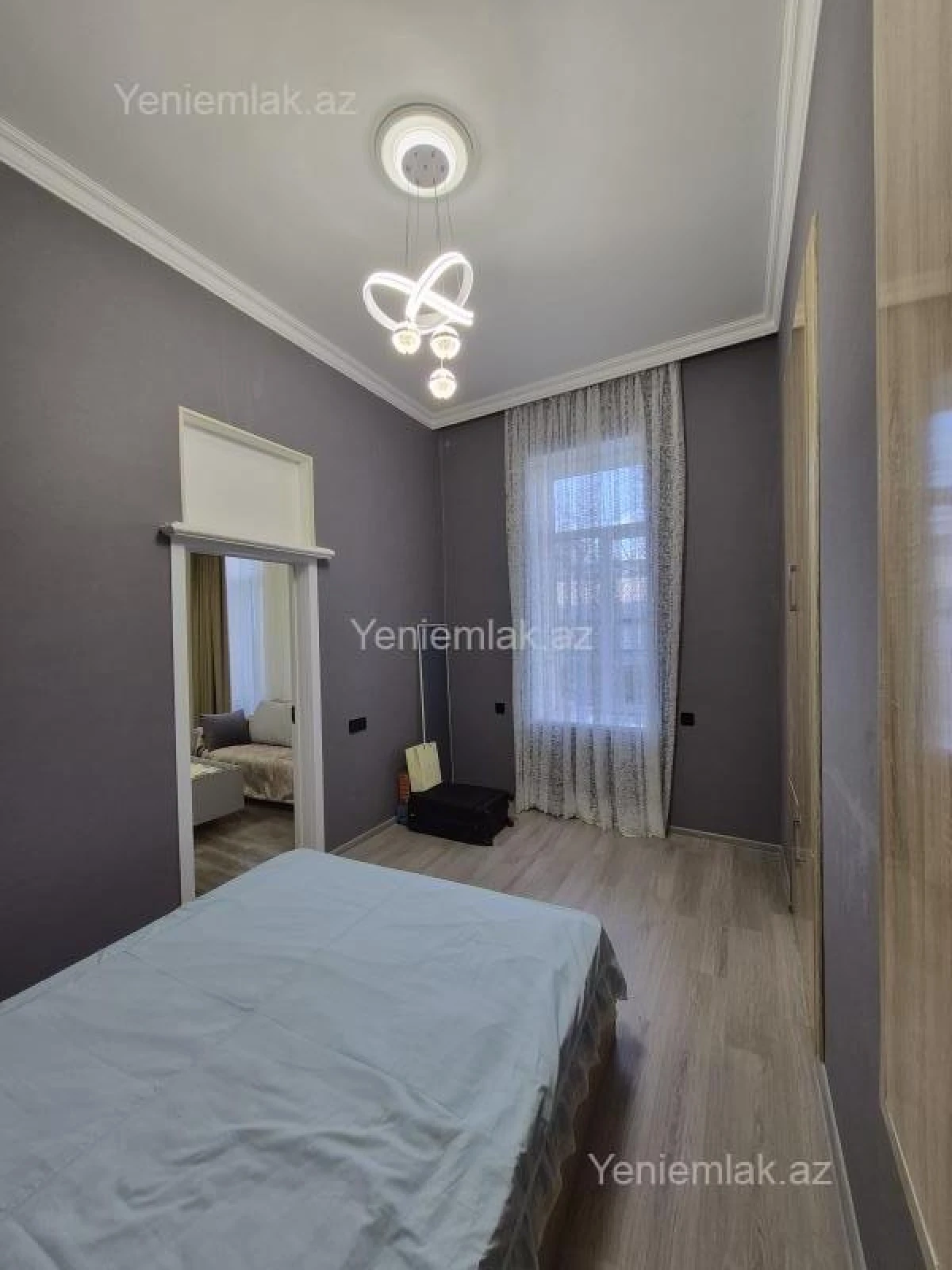 Satılır 2 otaqlı köhnə tikili 52 m²