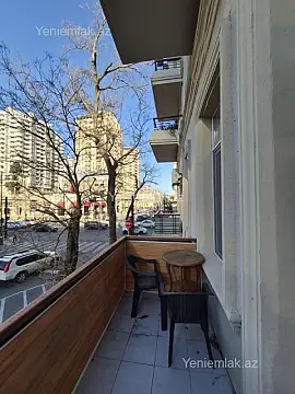 Satılır 2 otaqlı köhnə tikili 52 m²