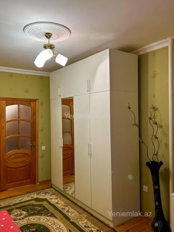 Satılır 3 otaqlı köhnə tikili 67 m²