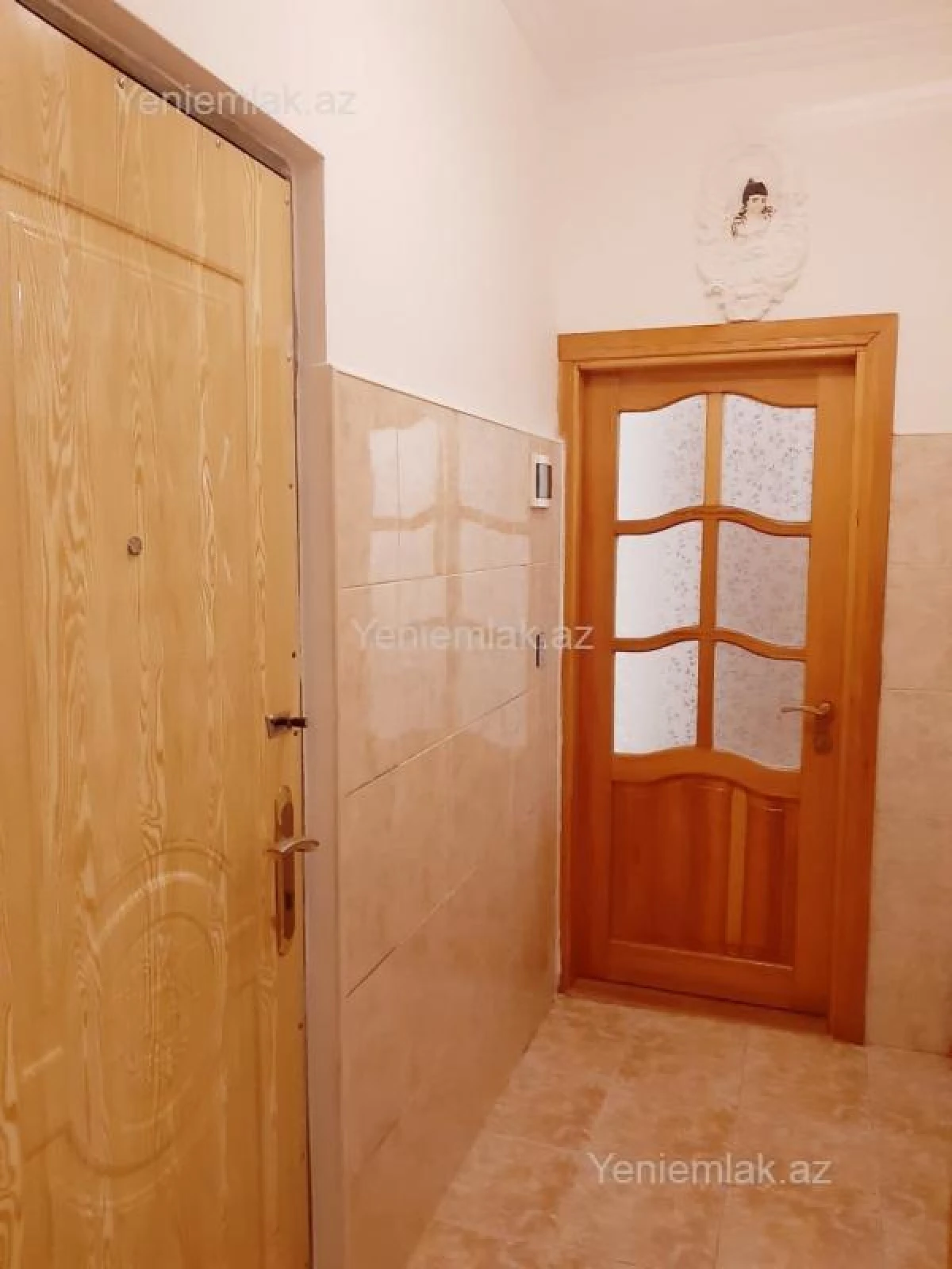 Satılır 2 otaqlı köhnə tikili 65 m²