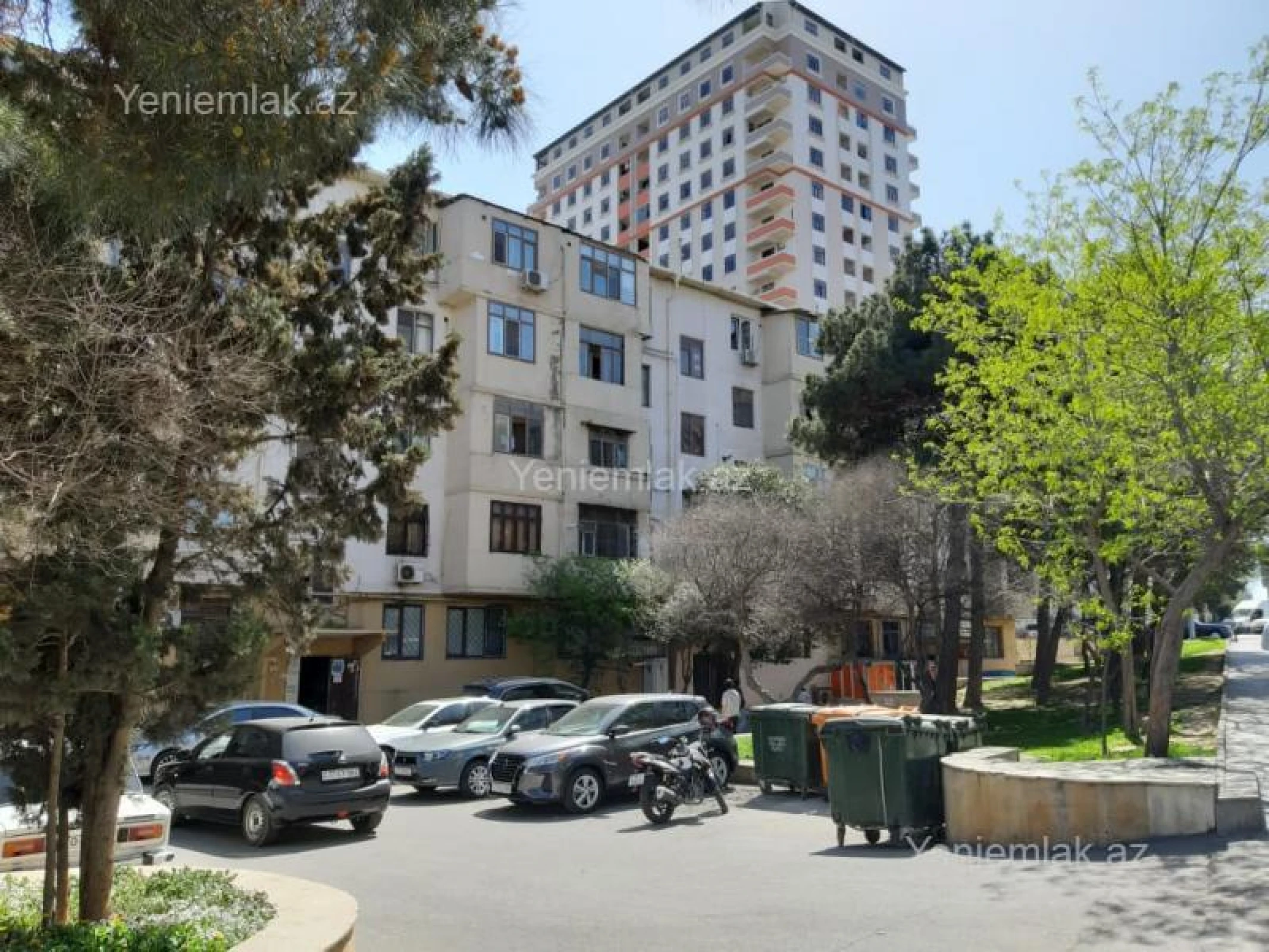 Satılır 2 otaqlı köhnə tikili 65 m²