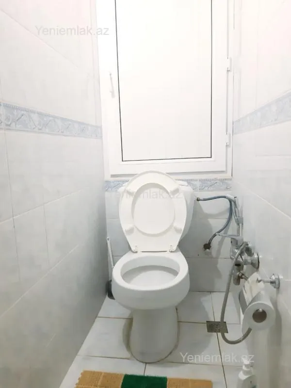 Satılır 2 otaqlı köhnə tikili 65 m²