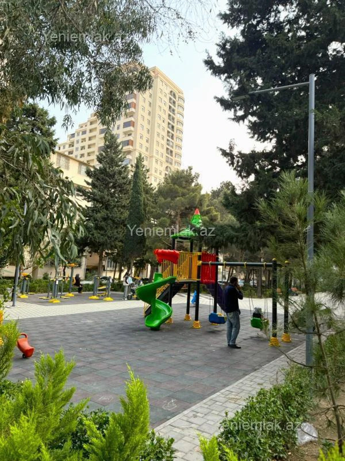 Satılır 2 otaqlı köhnə tikili 55 m²