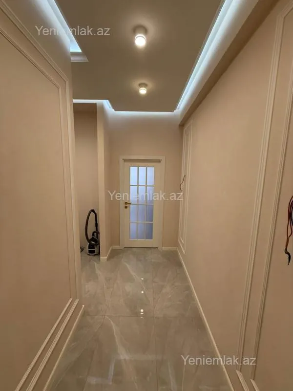 Satılır 3 otaqlı yeni tikili 122 m²