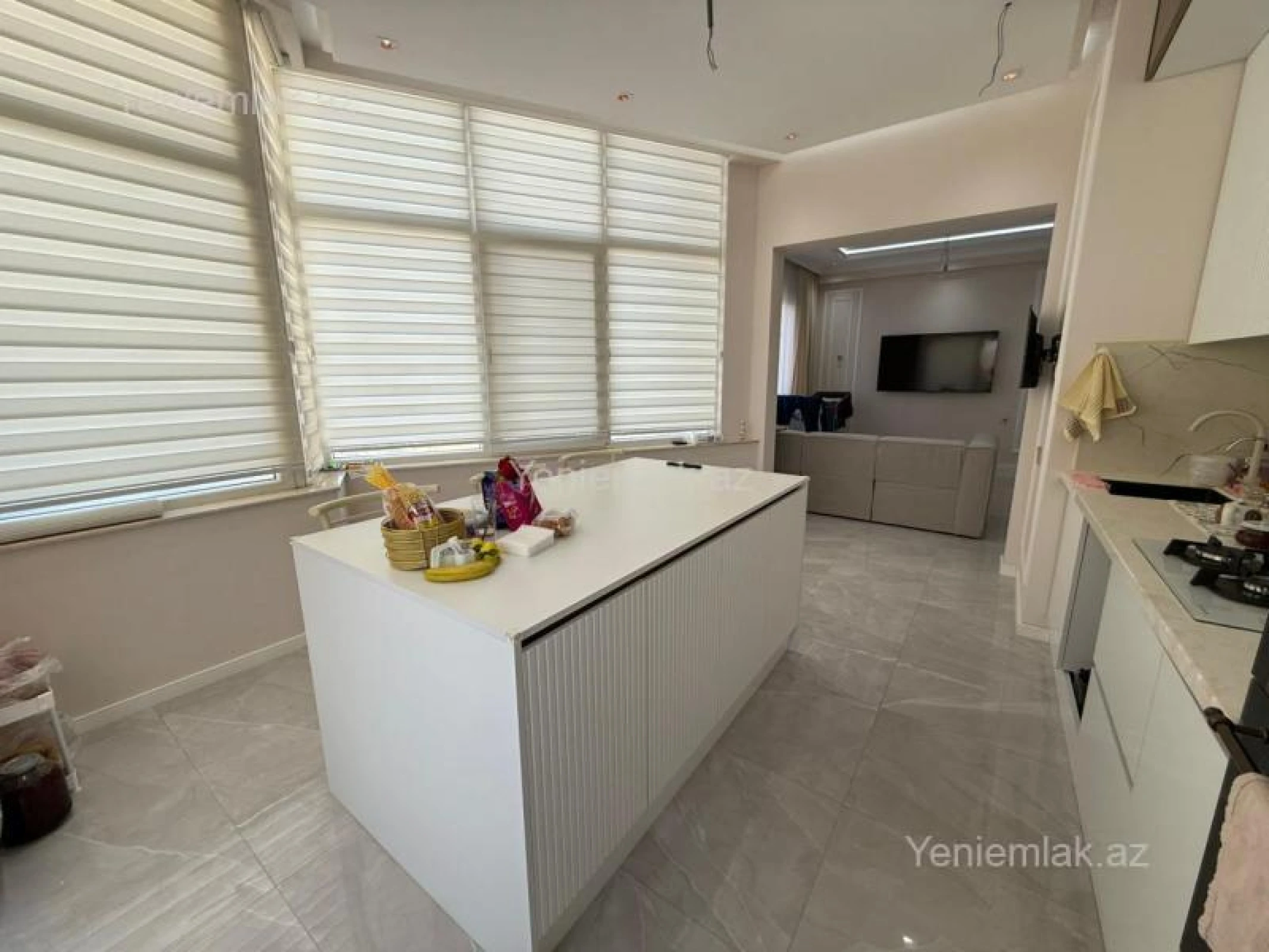 Satılır 3 otaqlı yeni tikili 122 m²