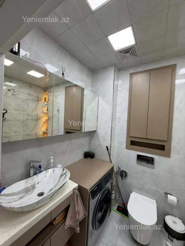 Satılır 3 otaqlı yeni tikili 122 m²