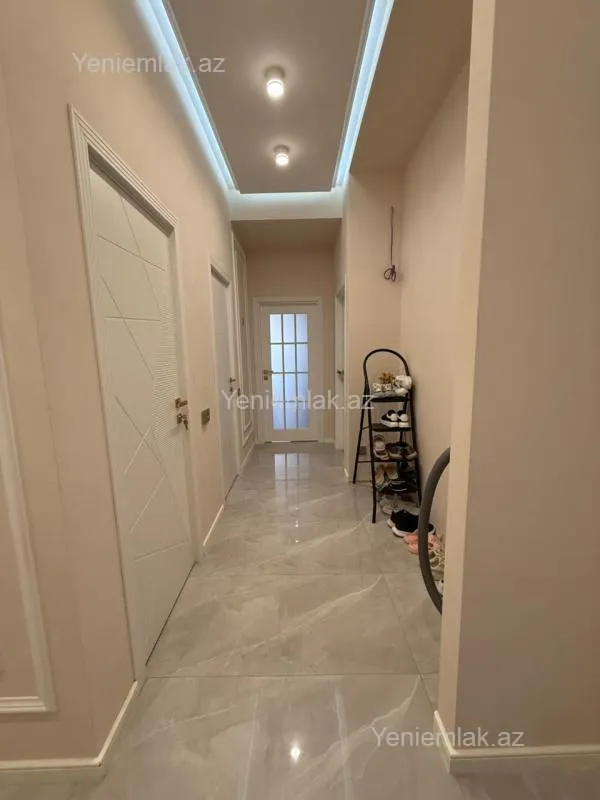Satılır 3 otaqlı yeni tikili 122 m²