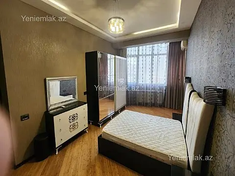 Satılır 3 otaqlı yeni tikili 180 m²