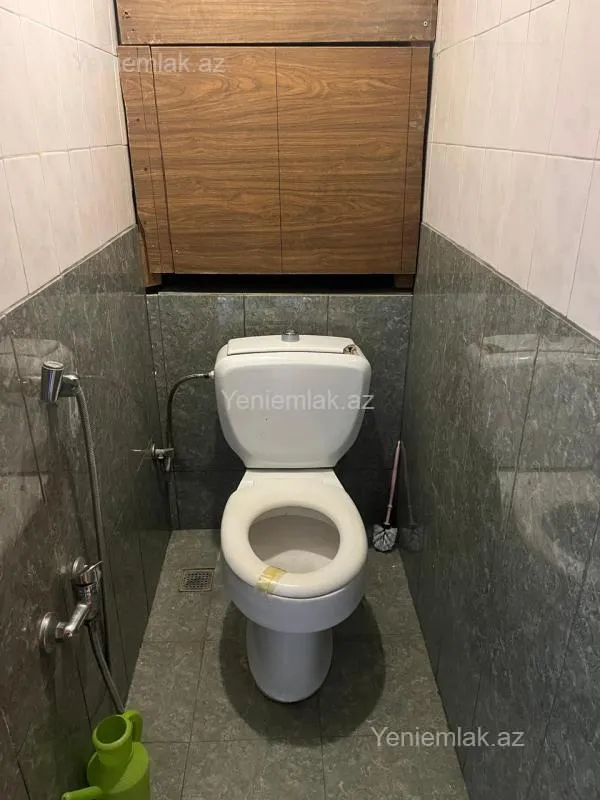 Satılır 2 otaqlı köhnə tikili 55 m²