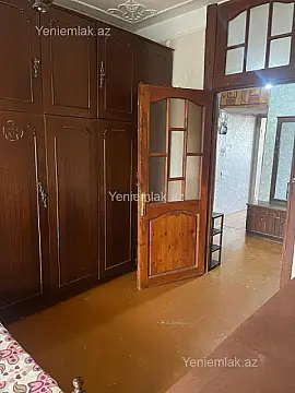 Satılır 2 otaqlı köhnə tikili 55 m²