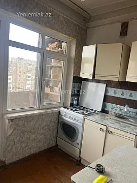 Satılır 2 otaqlı köhnə tikili 55 m²