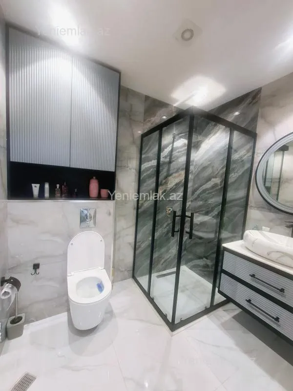 Satılır 3 otaqlı yeni tikili 130 m²