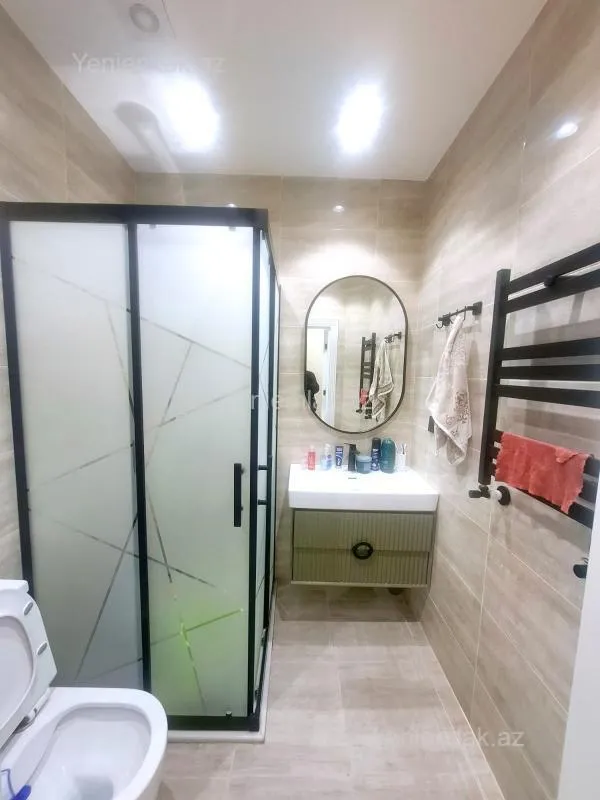 Satılır 3 otaqlı yeni tikili 130 m²