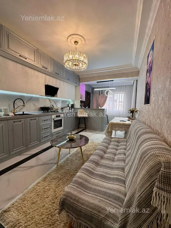 Satılır 3 otaqlı yeni tikili 120 m²