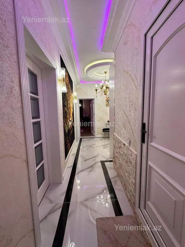 Satılır 3 otaqlı yeni tikili 120 m²