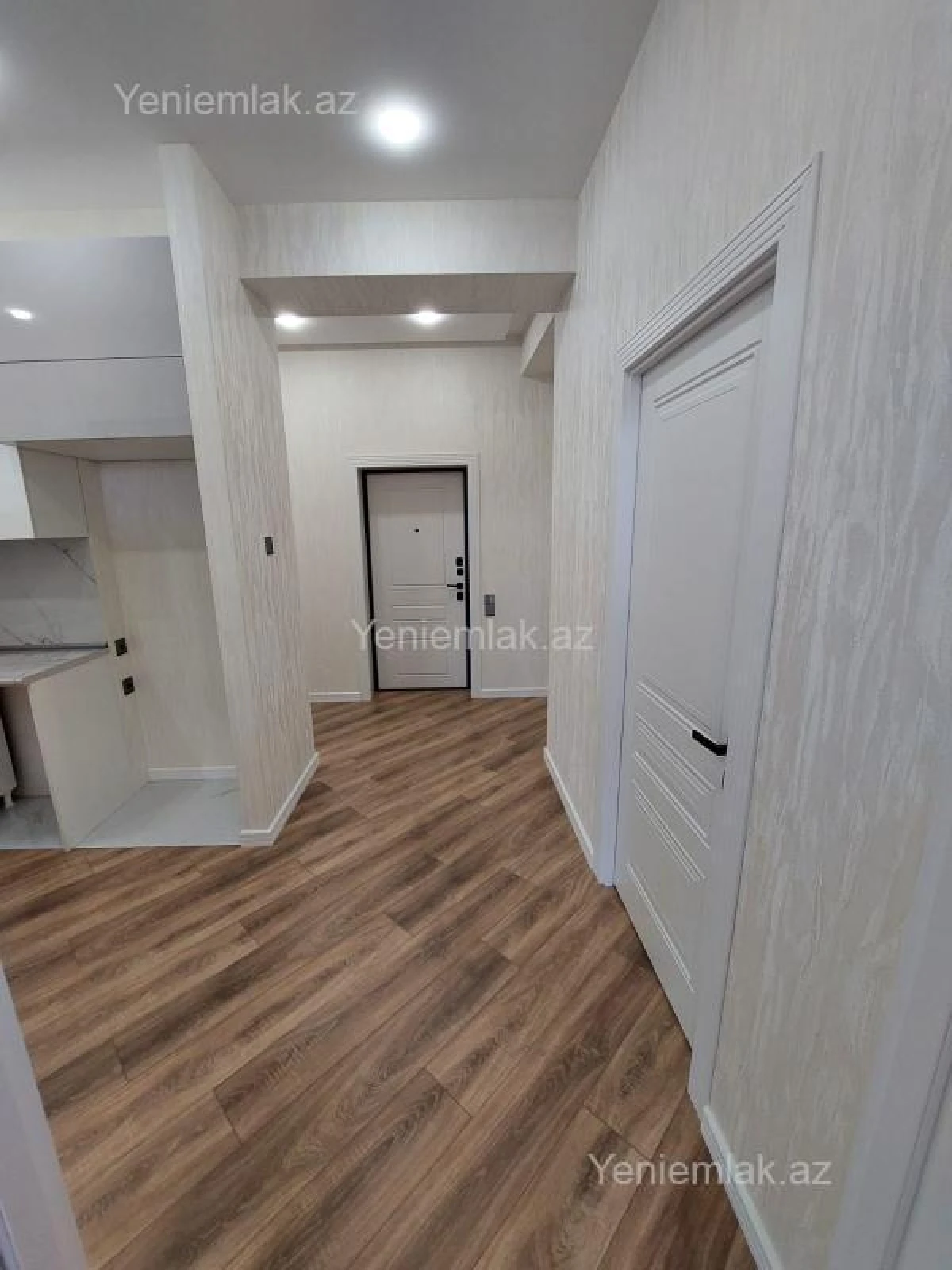 Satılır 3 otaqlı yeni tikili 90 m²