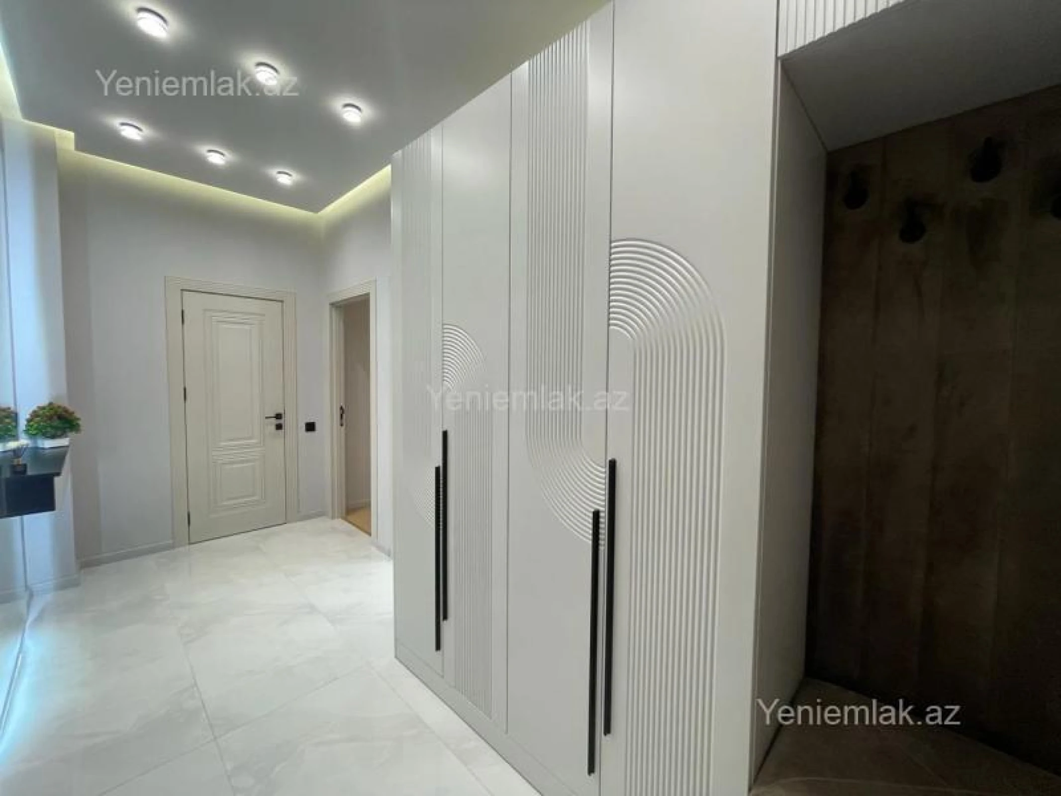 Satılır 2 otaqlı yeni tikili 54 m²