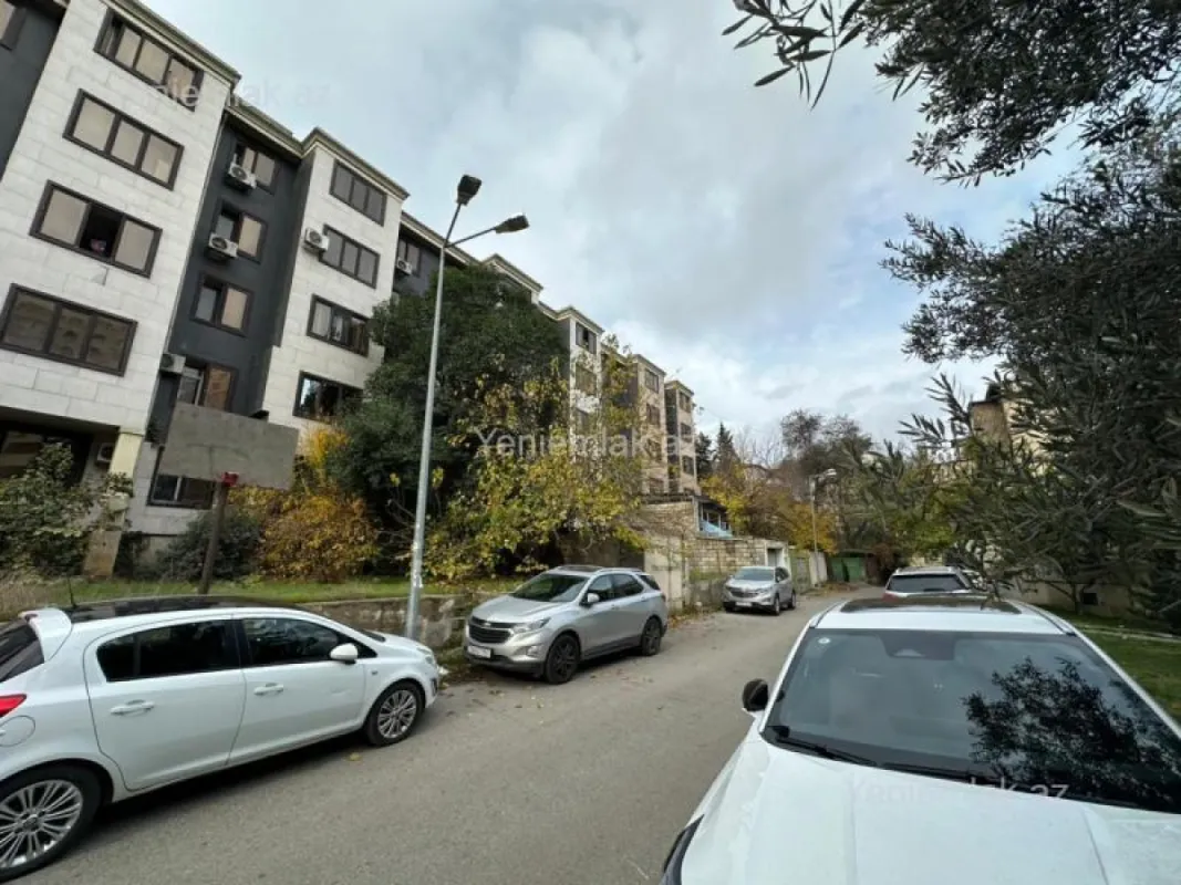 Satılır 3 otaqlı köhnə tikili 45 m²