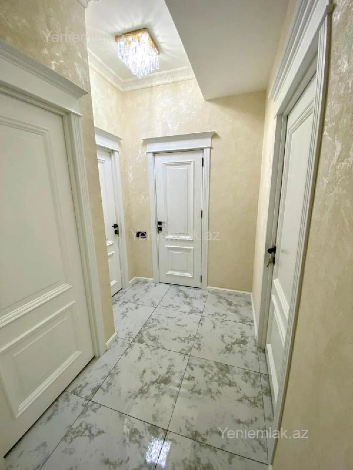 Satılır 2 otaqlı yeni tikili 53 m²