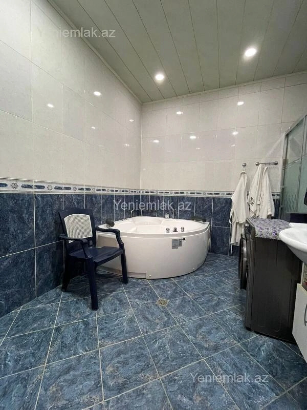 Satılır 3 otaqlı yeni tikili 145 m²