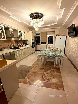 Satılır 4 otaqlı yeni tikili 210 m²