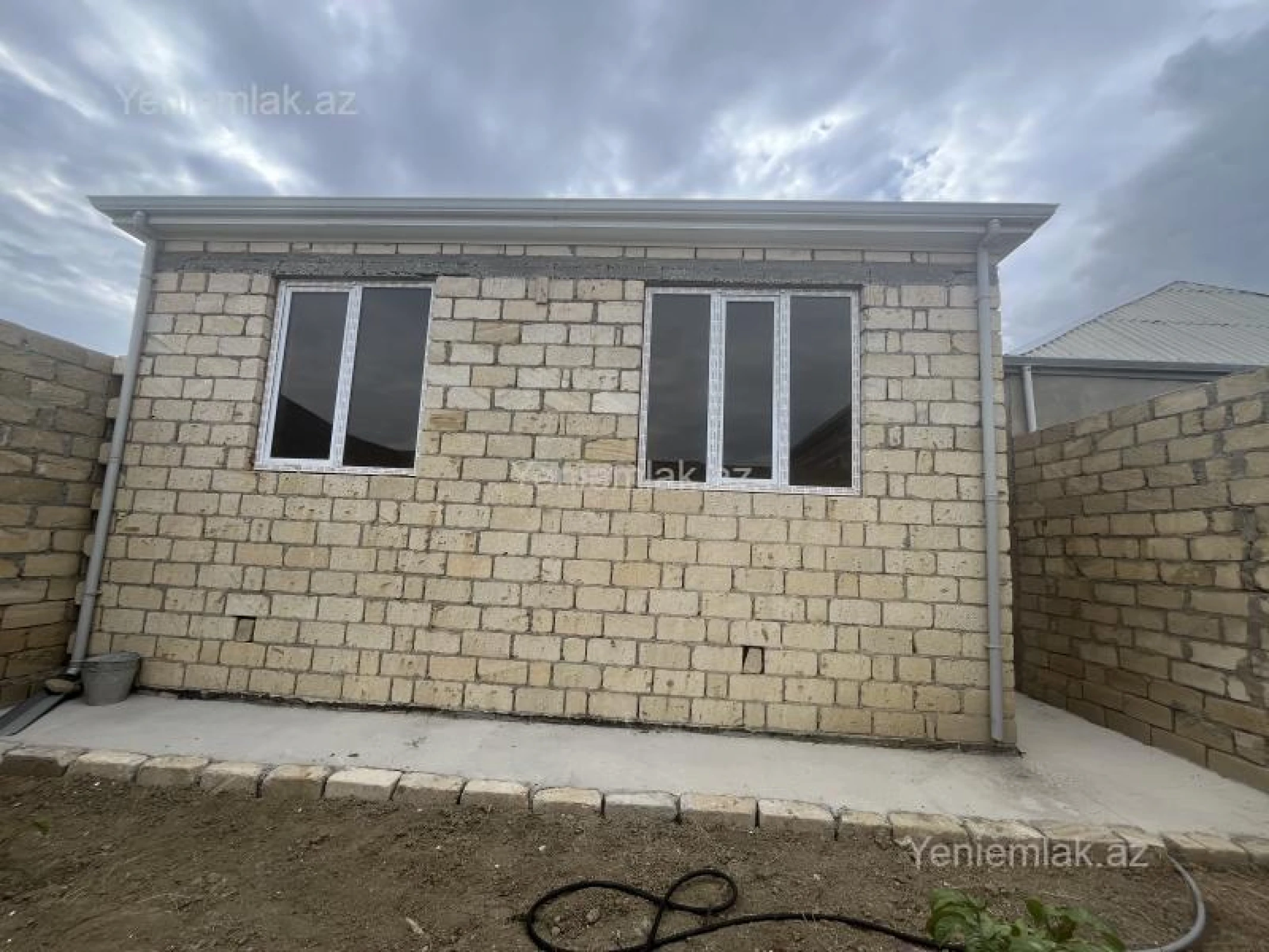 Satılır 3 otaqlı həyət evi 70 m²