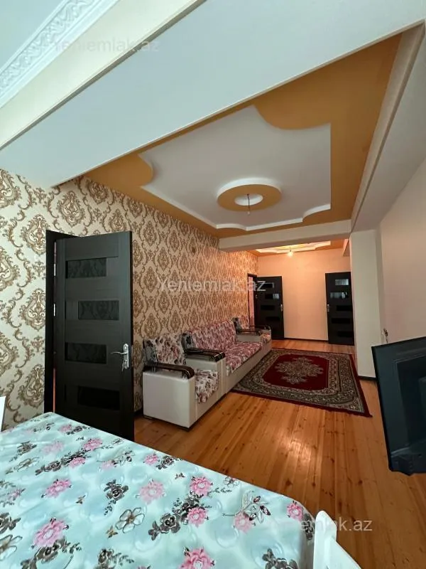 Satılır 3 otaqlı yeni tikili 80 m²