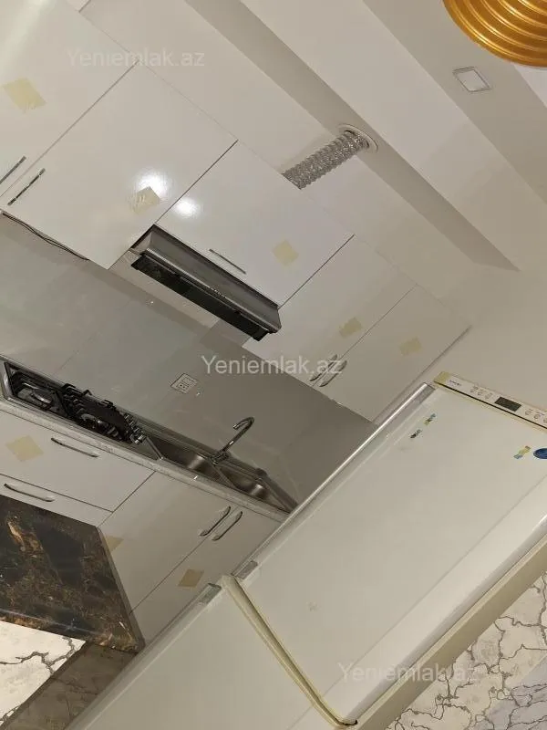 Satılır 2 otaqlı yeni tikili 55 m²
