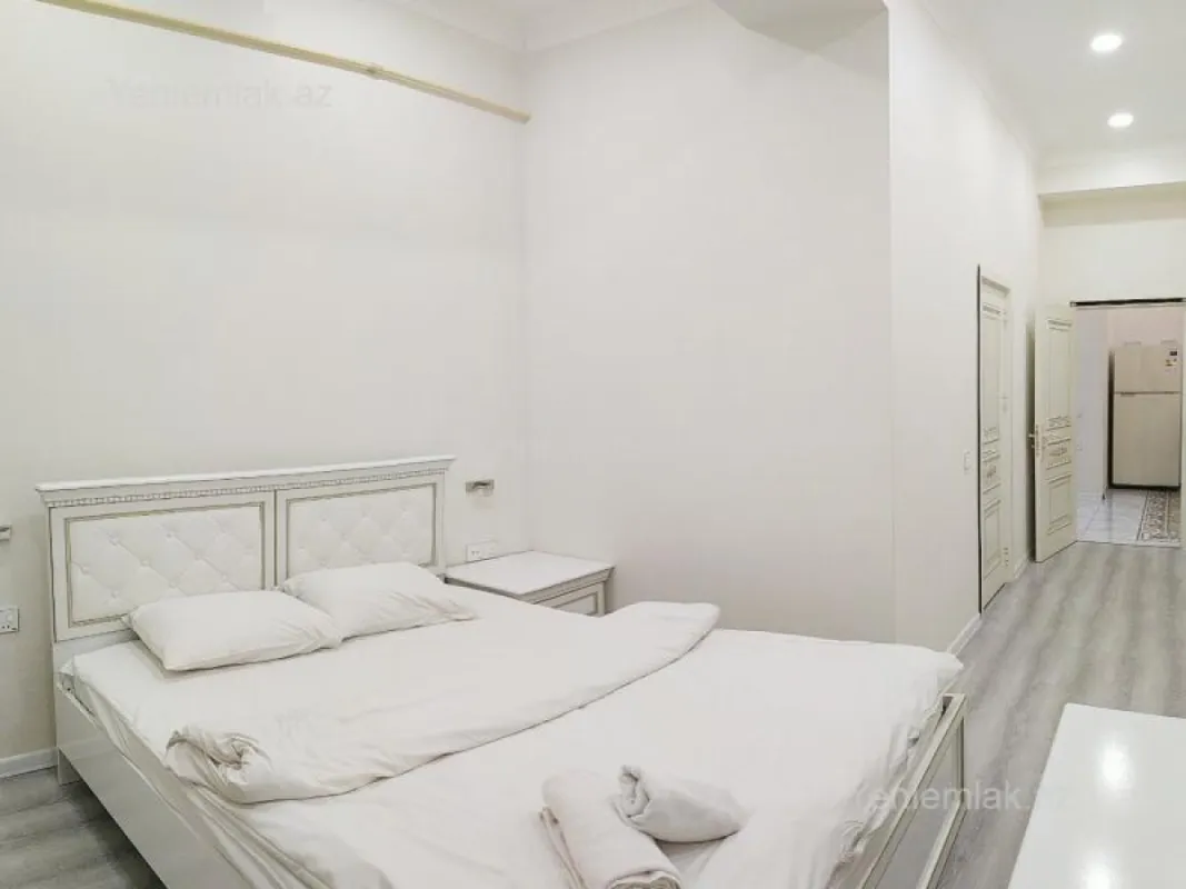 Satılır 4 otaqlı yeni tikili 161 m²