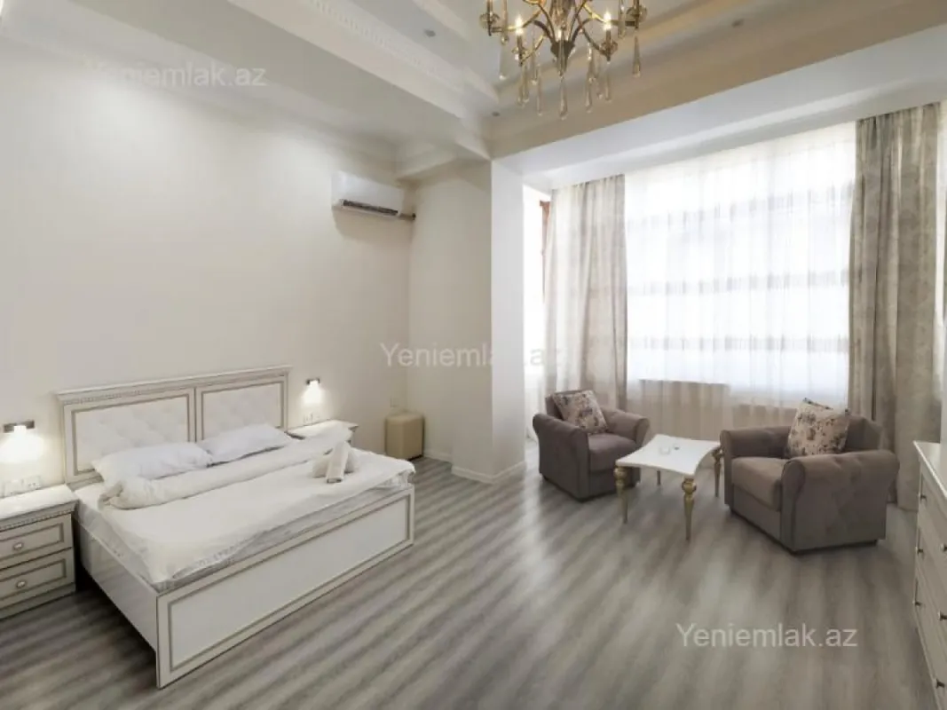Satılır 4 otaqlı yeni tikili 161 m²