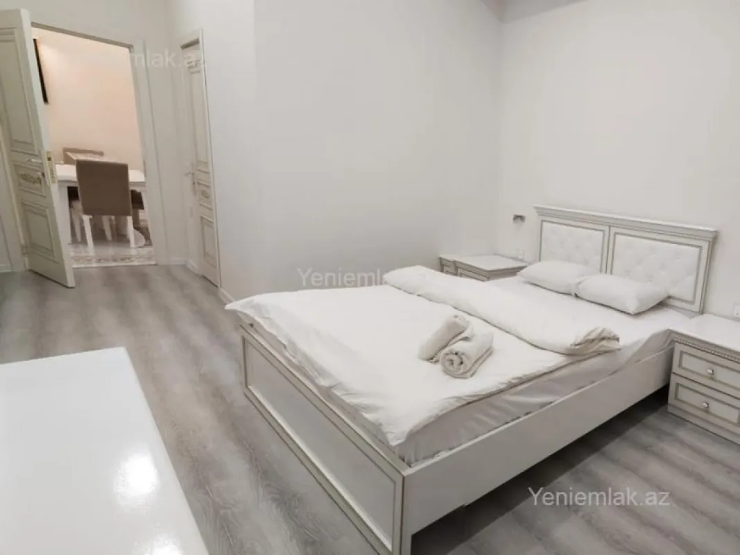 Satılır 4 otaqlı yeni tikili 161 m²