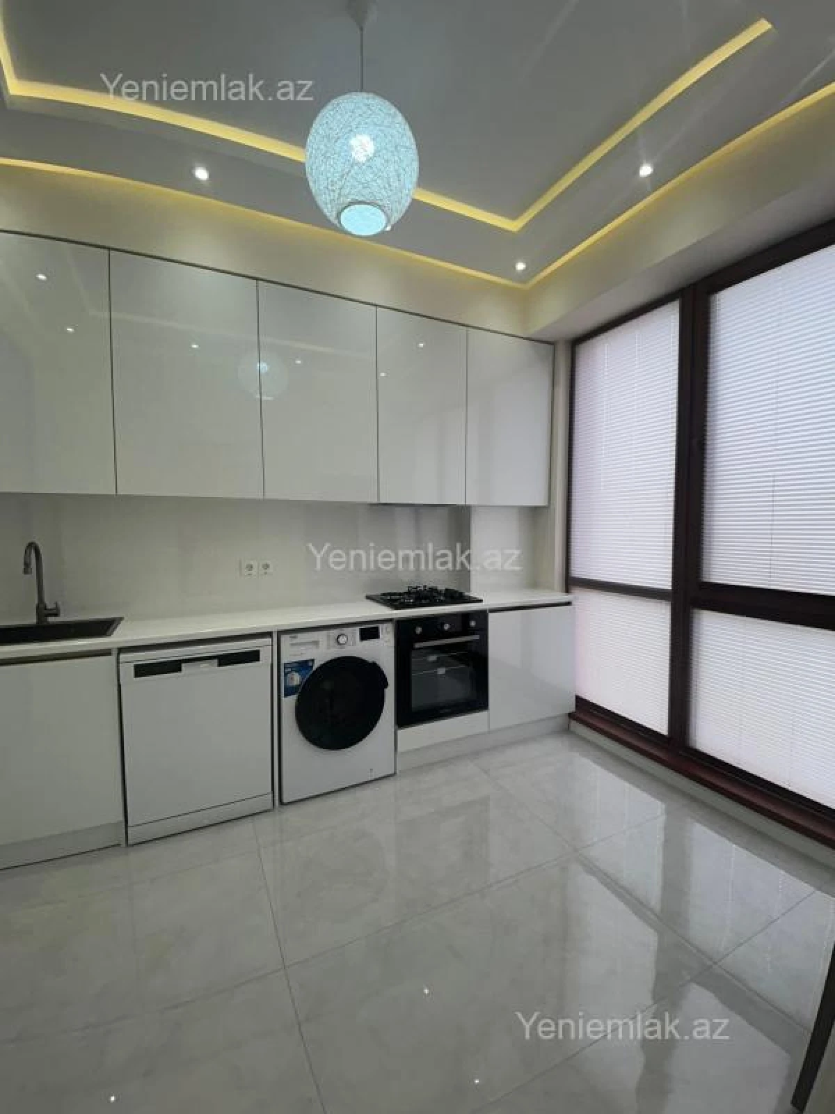 Satılır 3 otaqlı yeni tikili 99 m²