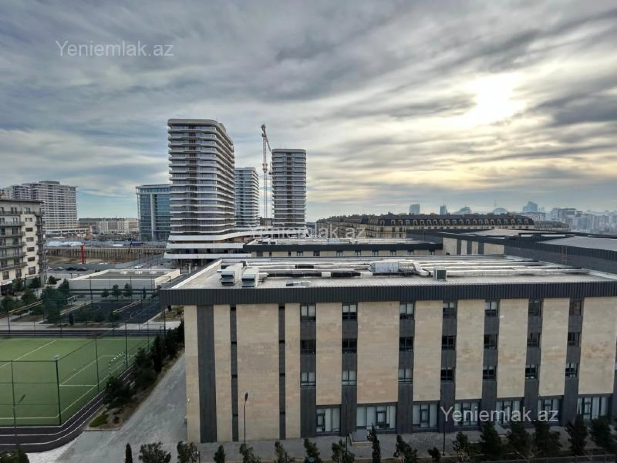 Satılır 4 otaqlı yeni tikili 180 m²