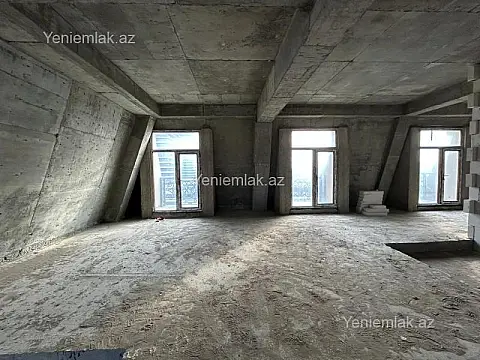 Satılır 4 otaqlı yeni tikili 180 m²