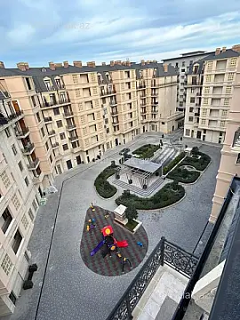 Satılır 4 otaqlı yeni tikili 180 m²