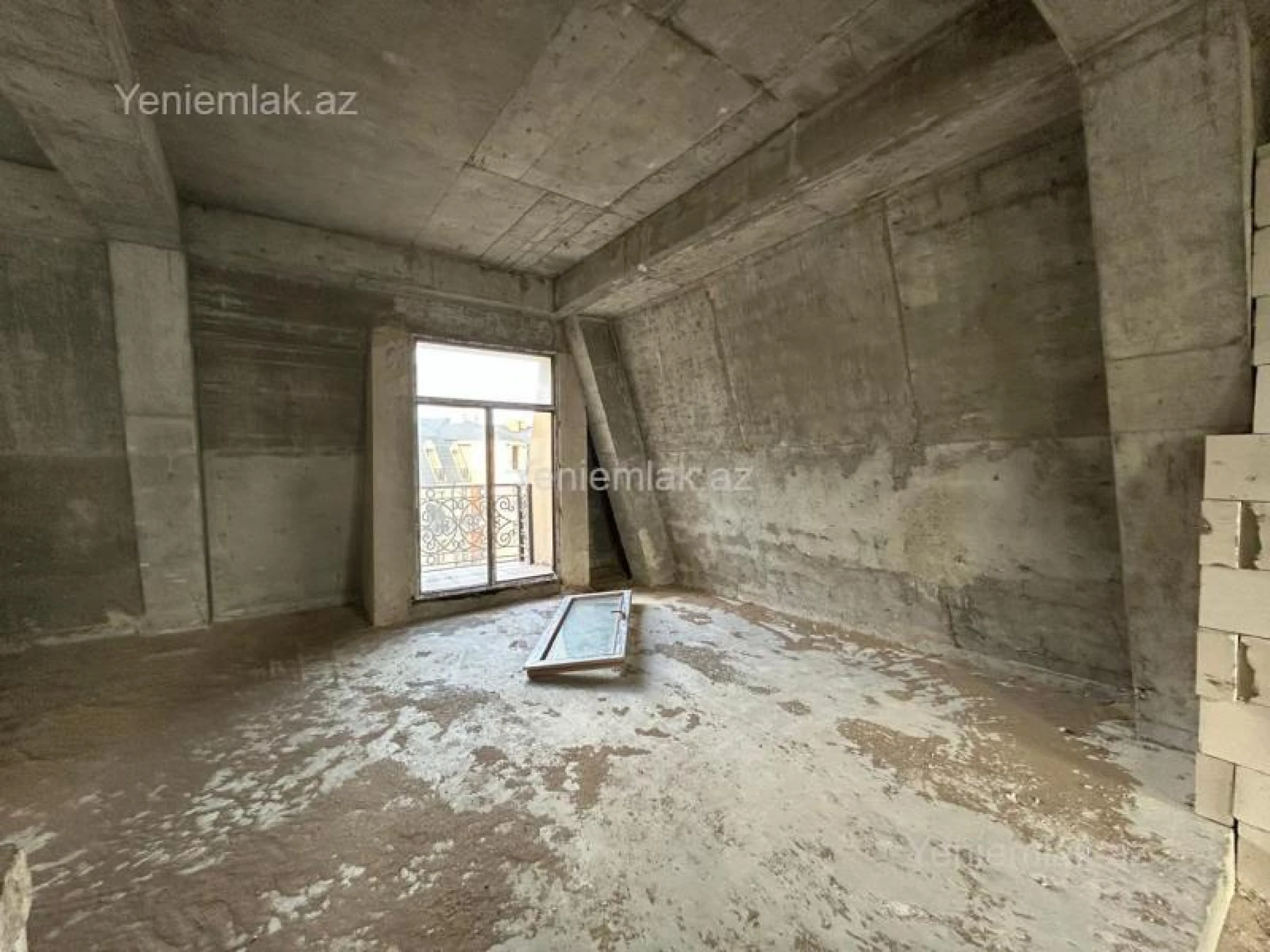 Satılır 4 otaqlı yeni tikili 180 m²