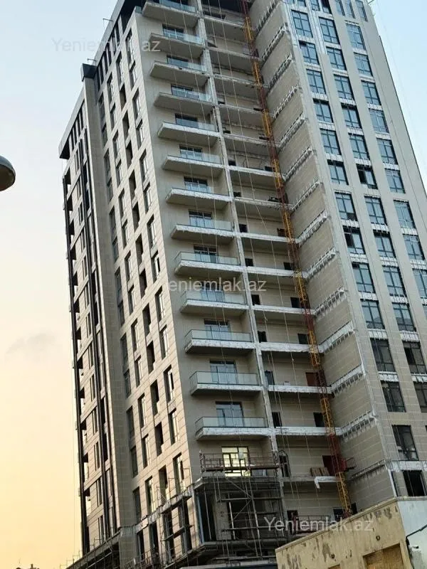 Satılır 2 otaqlı yeni tikili 72 m²