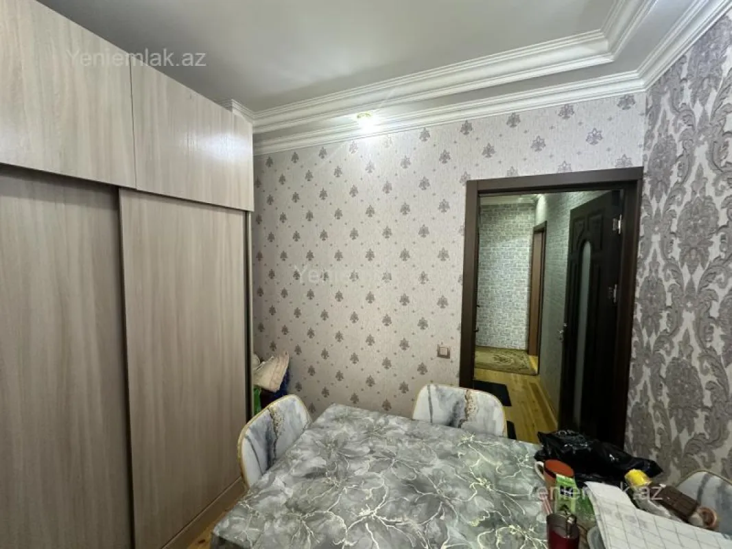 Satılır 1 otaqlı köhnə tikili 40 m²