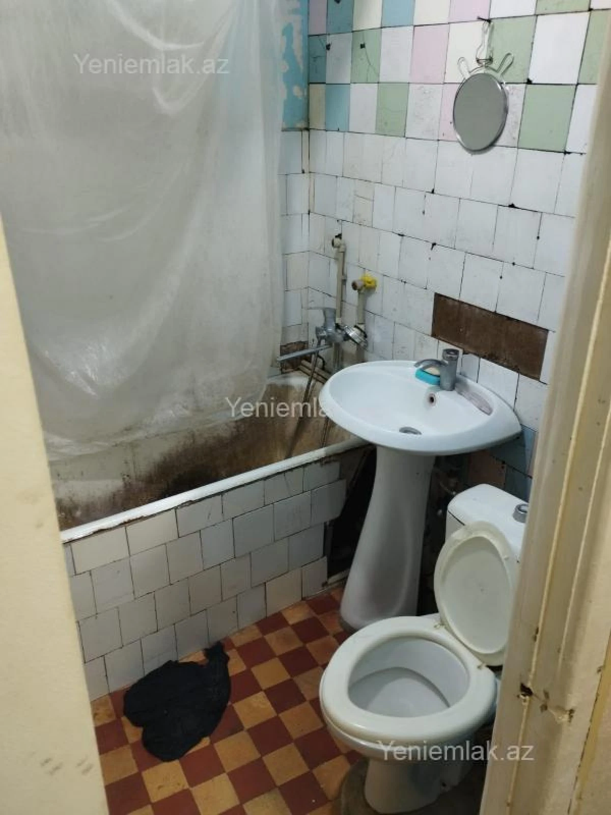 Satılır 2 otaqlı köhnə tikili 48 m²