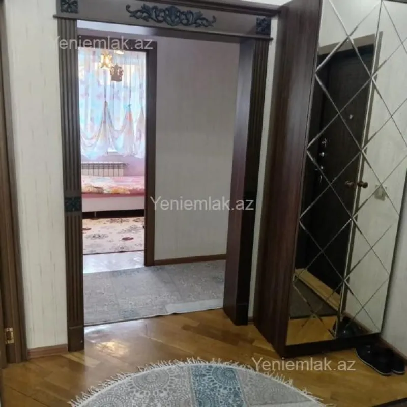 Satılır 3 otaqlı köhnə tikili 75 m²