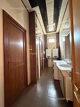 Satılır 8 otaqlı həyət evi 405 m²