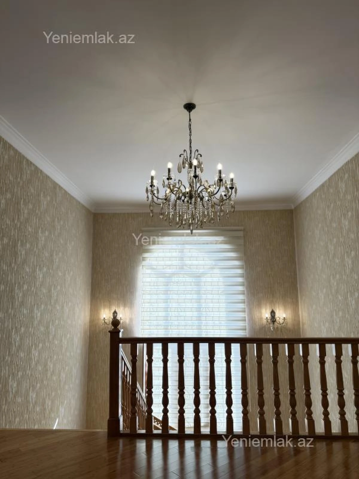 Satılır 8 otaqlı həyət evi 405 m²