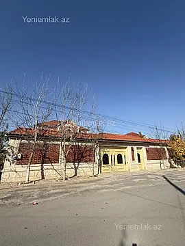 Satılır 8 otaqlı həyət evi 405 m² — Quba 8 otaq 405.00 m²