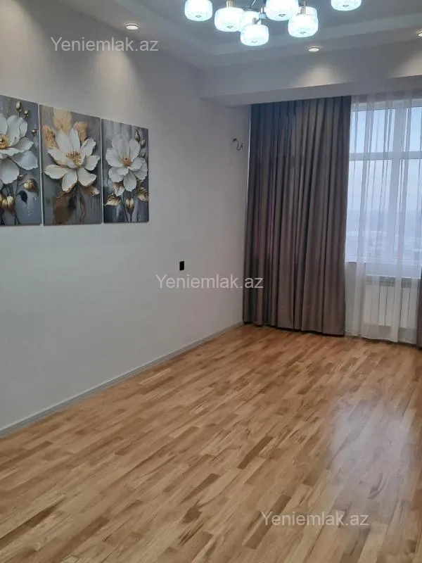 Satılır 2 otaqlı yeni tikili 82 m²