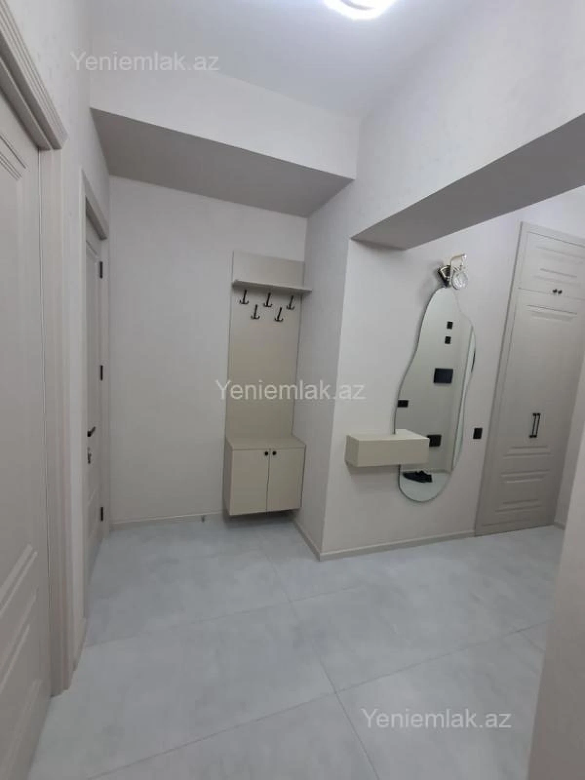 Satılır 2 otaqlı yeni tikili 82 m²