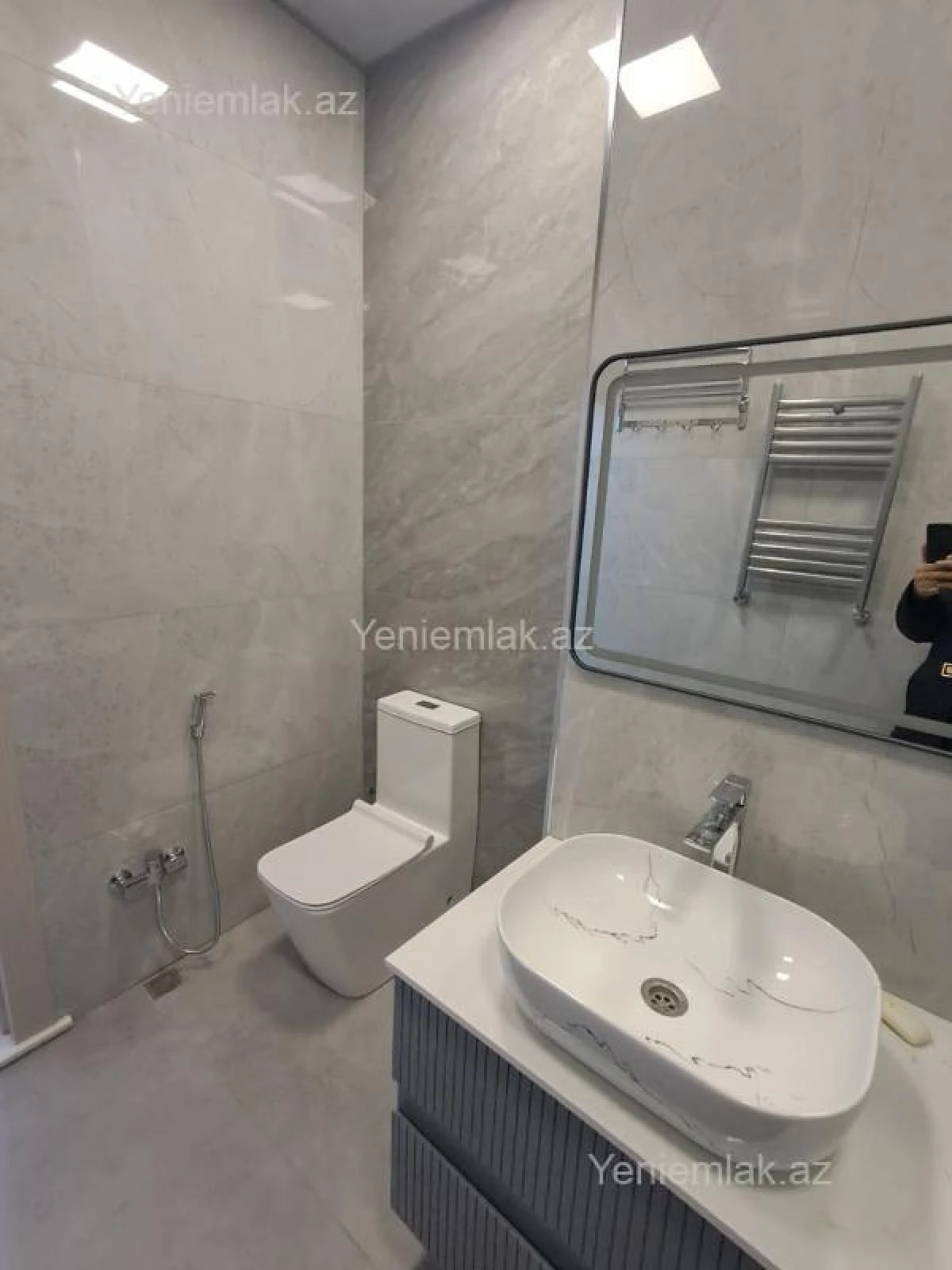 Satılır 2 otaqlı yeni tikili 82 m²