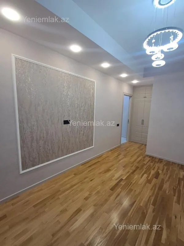 Satılır 2 otaqlı yeni tikili 82 m²